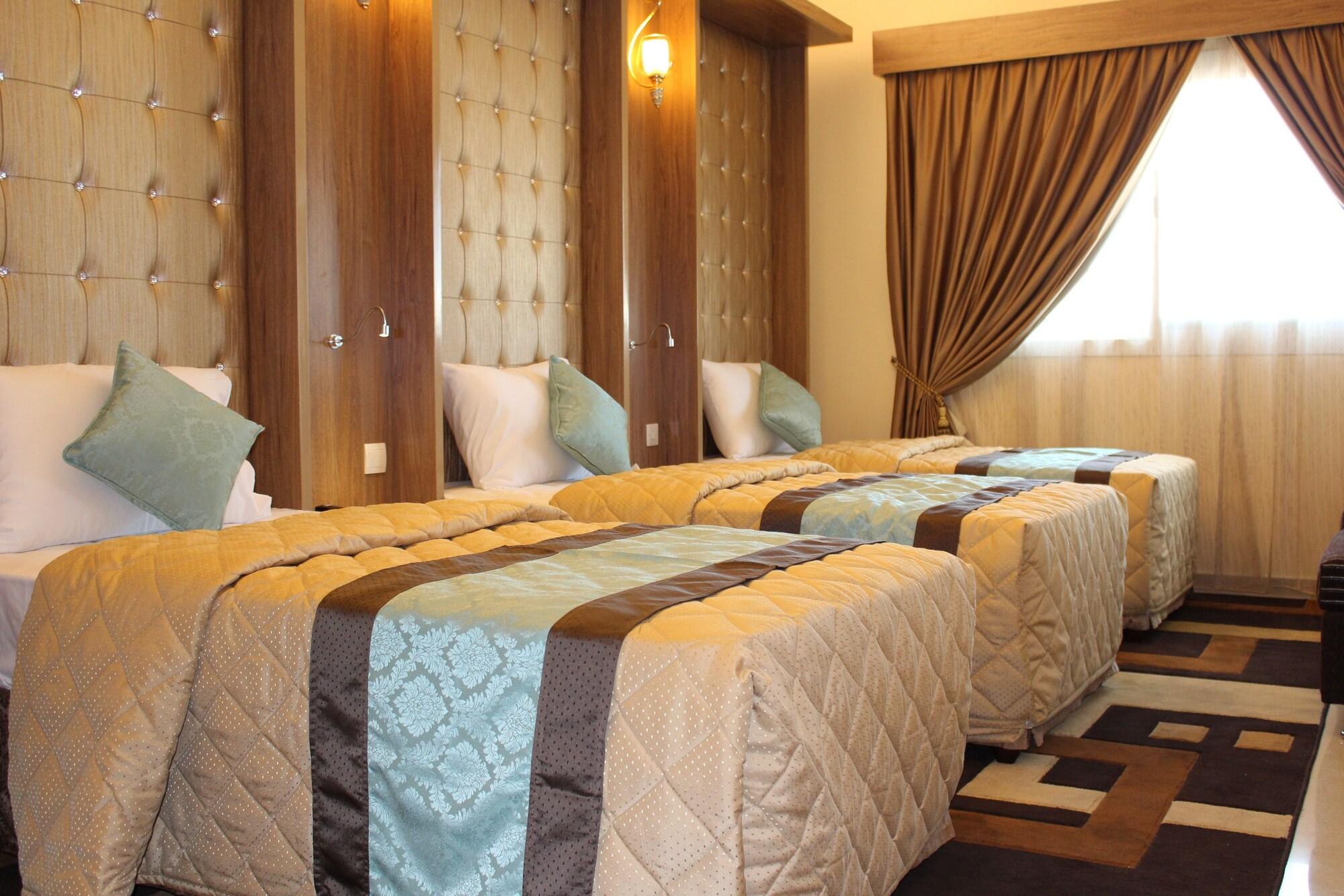 Naif Fort Hotel Dubai Exterior foto