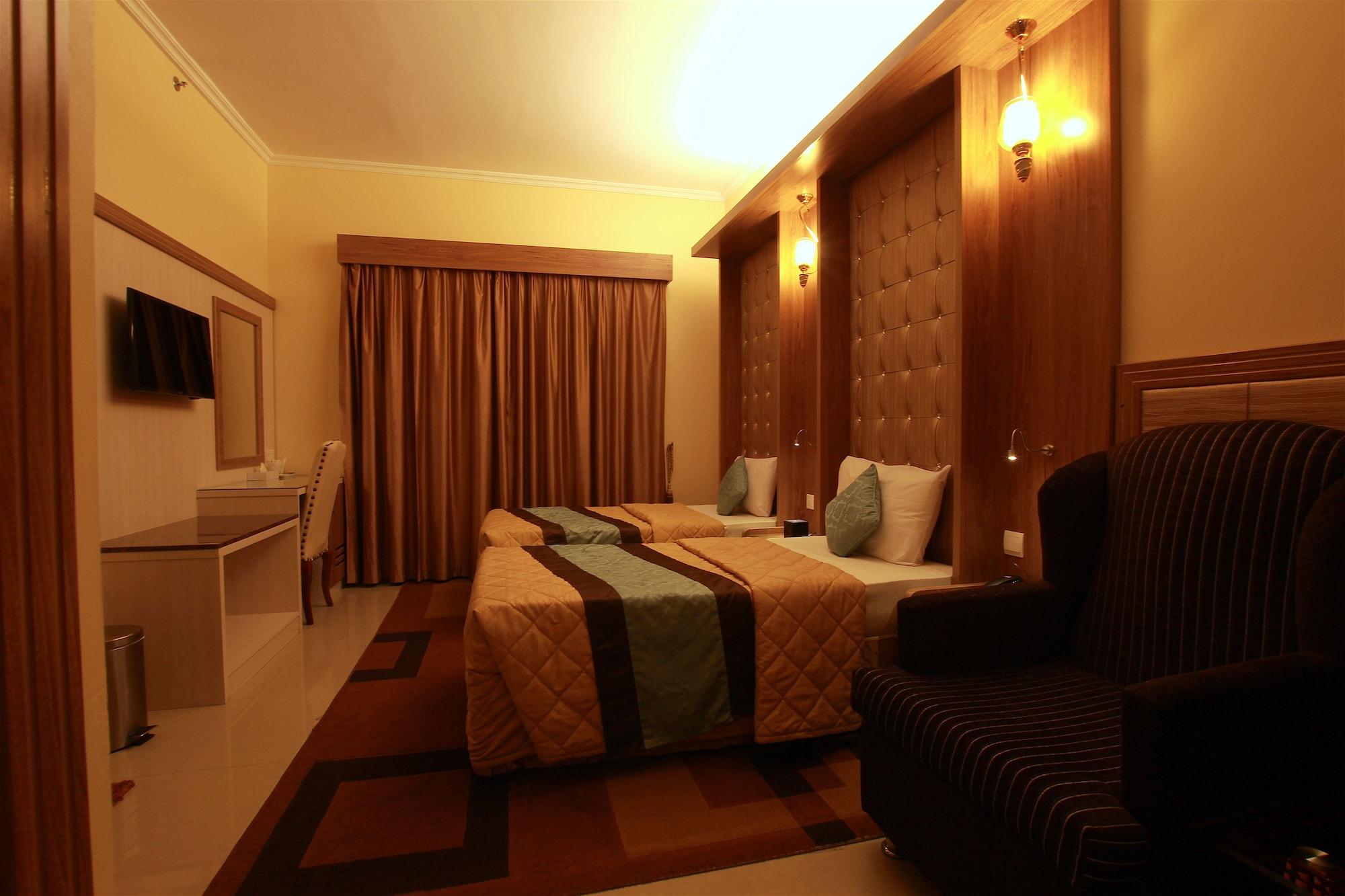 Naif Fort Hotel Dubai Exterior foto