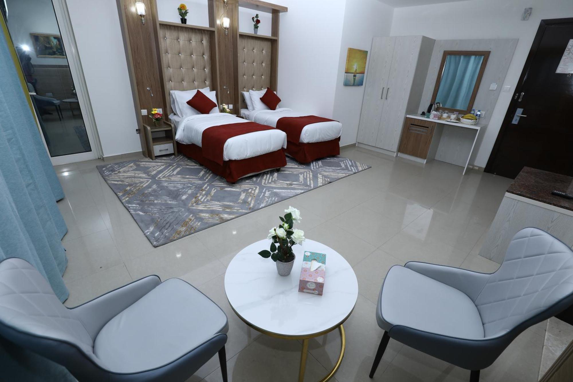 Naif Fort Hotel Dubai Exterior foto