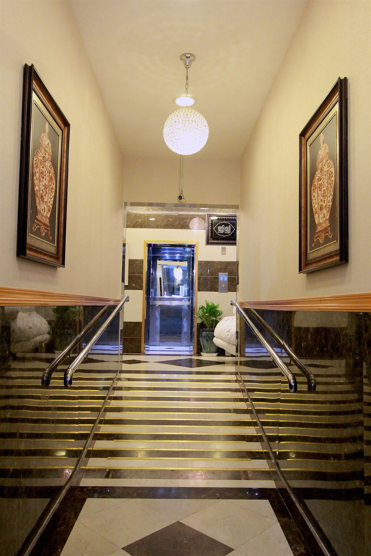 Naif Fort Hotel Dubai Exterior foto