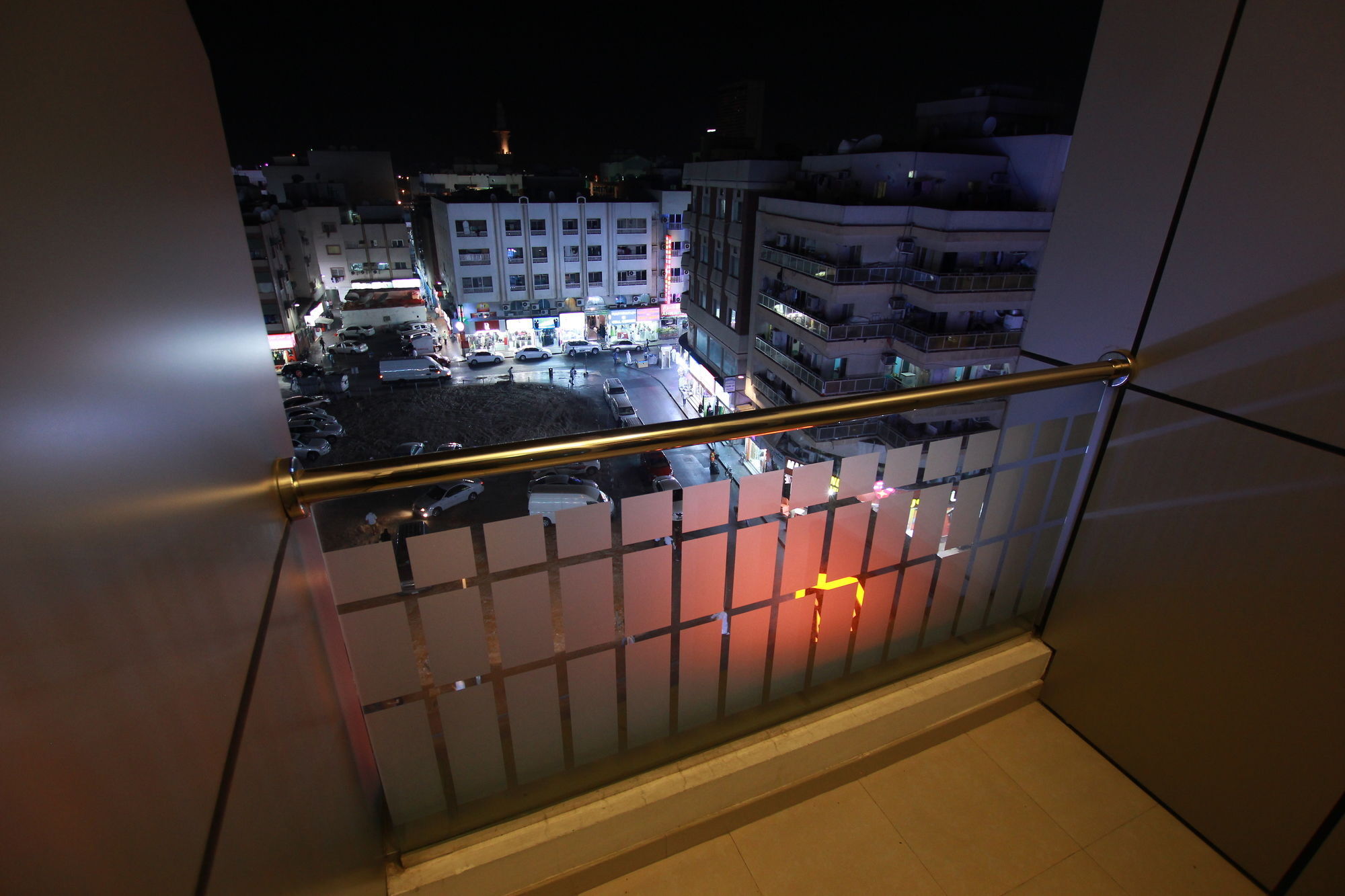 Naif Fort Hotel Dubai Exterior foto