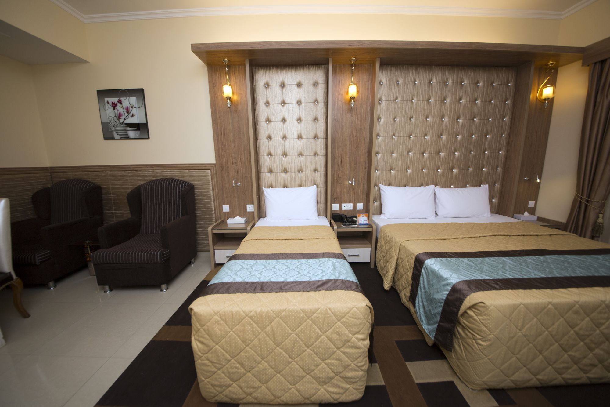 Naif Fort Hotel Dubai Exterior foto